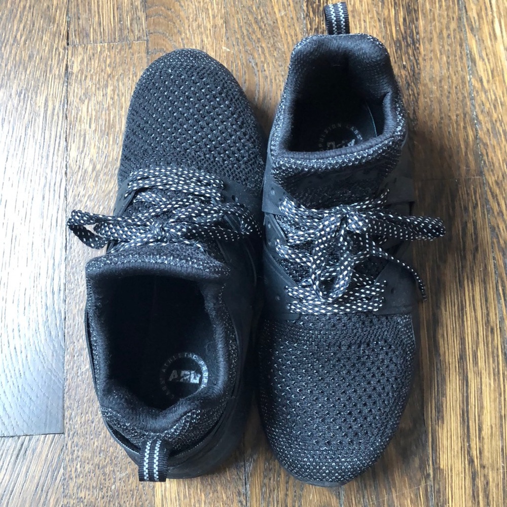 APL Ascend Black/ White Women’s Sneaker